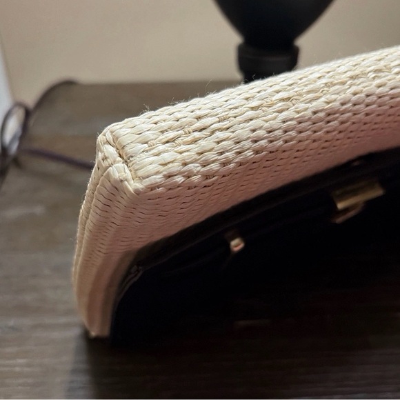 Kate Spade New York Black Leather and Straw Crossbody with Storybook lining EUC - Picture 8 of 10